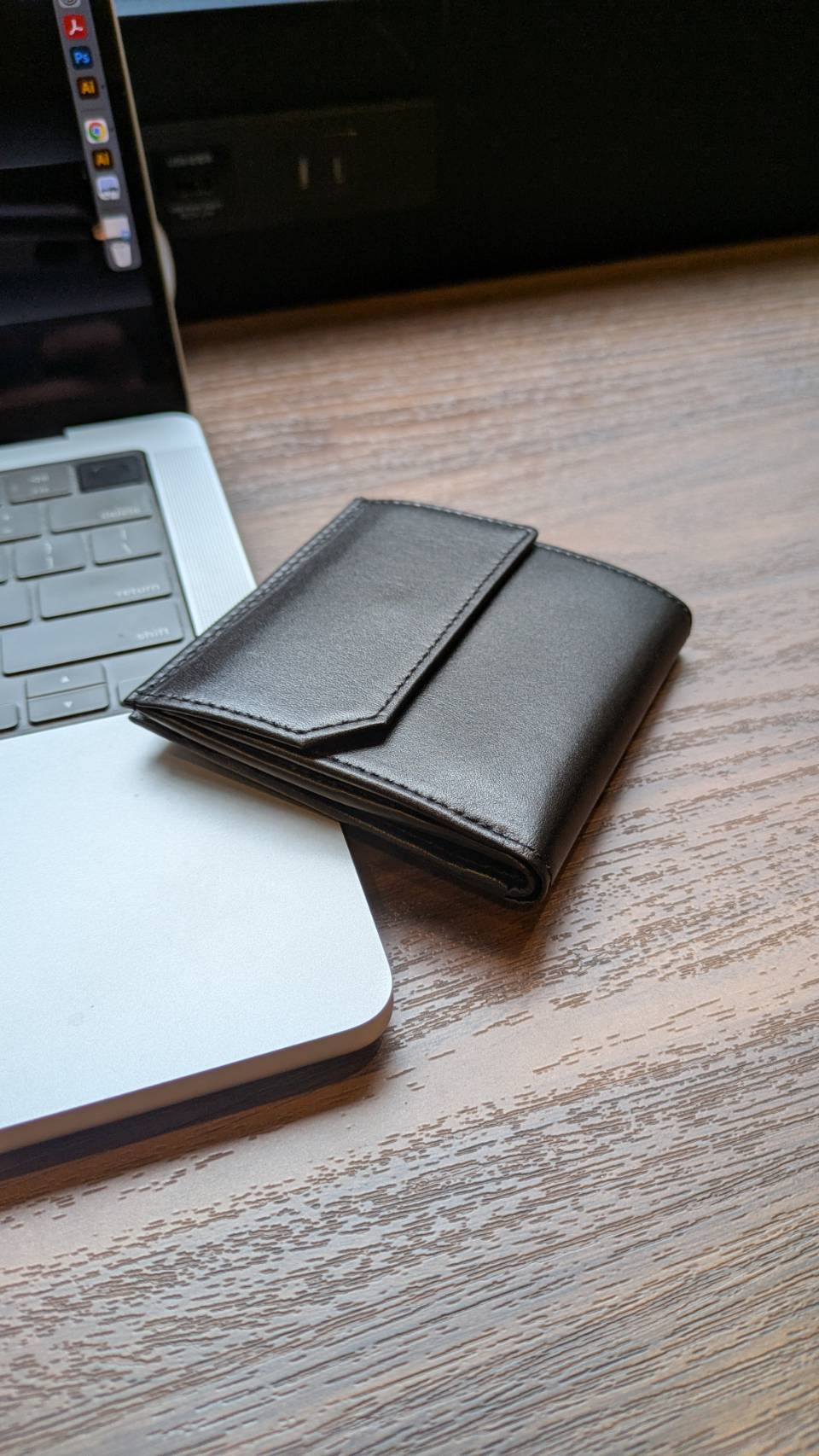 Taglich たぐりっひ タグリッヒ タグリッヒ - 革小物オンラインストア マジックポケット二つ折り財布 シフォン ブラック