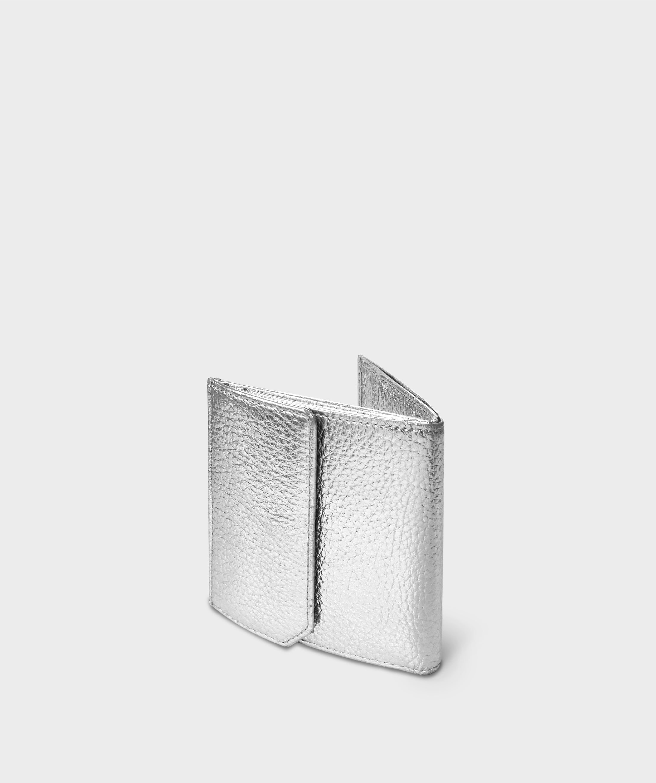 Taglich たぐりっひ タグリッヒ タグリッヒ - 革小物オンラインストア マジックポケット二つ折り財布 ラグジュアリー シルバー