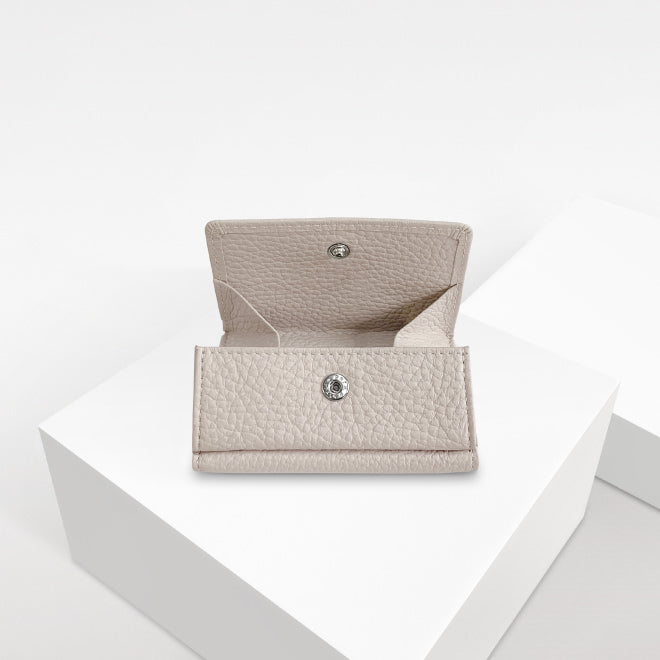 Taglich たぐりっひ タグリッヒ タグリッヒ- 革小物オンラインストア 極小三つ折り財布 アドリア クレーム